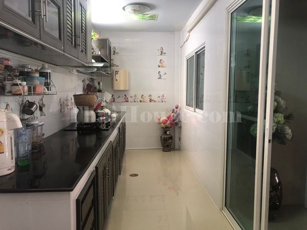 ขายทาวน์เฮ้าส์ 2 ชั้น หมู่บ้านอาร์เค พาร์ค2 รามอินทรา-ซาฟารี RK PARK2 สวยงาม น่าอยู่มาก เย็นสบาย อยู่แล้วรวย